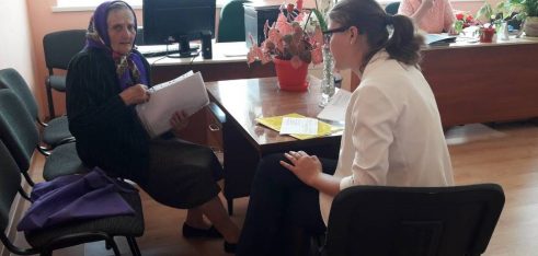 Для мешканців сіл Старокостянтинівського району працювали мобільні пункти консультування