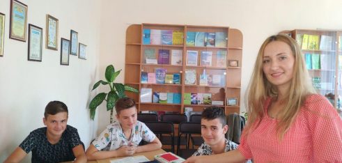 У Хмельницькому ліцеїсти аналізували права та обов’язки дітей і батьків