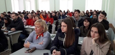У Кропивницькому дискутували зі студентами-правниками про важливість раннього доступу до правової допомоги
