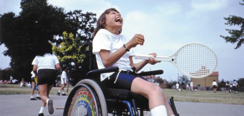 Батько дитини з інвалідністю повинен платити більші аліменти