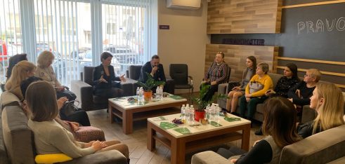 Стикнулись з правовою проблемою та не знаєте, як захистити себе? Завітайте до офісів безоплатної правової допомоги!