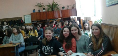 Що може самостійно здійснювати неповнолітній?