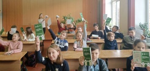 У Хмельницькому школярі вчилися протидіяти віртуальним загрозам