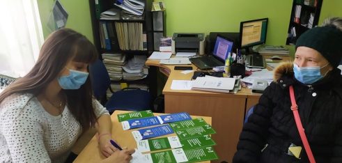 Путильчанам розповіли про соціальну допомогу та проконсультували із земельних питань