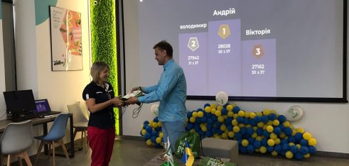 Фахівці київських центрів з надання безоплатної вторинної правової допомоги провели серію правопросвітницьких заходів, приурочених до Дня Конституції України.