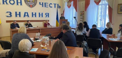 На круглому столі в Одесі про співпрацю системи БПД з пробацією говорила директорка Регіонального центру Світлана Клішина