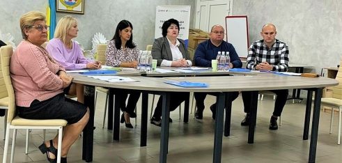 На Хотинщині обговорили як захищати права людей з інвалідністю