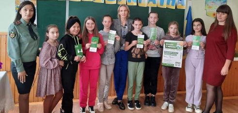 Школярів на Вижниччині навчали як реагувати на булінг
