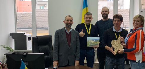 Підписання меморандуму про співпрацю між Регіональним центром з надання БВПД в Івано-Франківській області та благодійною організацією «Всеукраїнський благодійний фонд «Горєніє»