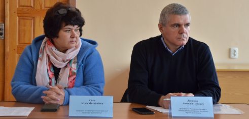 Про дотримання прав людини в умовах воєнного стану говорили  в Корюківській районній військовій адміністрації під час засідання круглого столу.