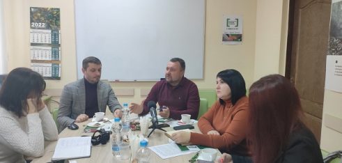 Каву з директором Регіонального центру   смакували  журналісти у Полтаві