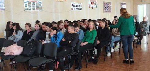 Правовий “лікнеп” для старшокласників провели фахівці системи БПД на Мукачівщині