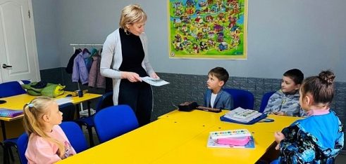 Для маленьких переселенців Полтавщини провели розважально-інформаційний правопросвітницький захід