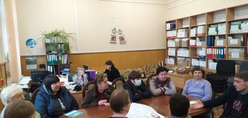 Як відновити втрачені документи розповідали учасникам Університету третього віку Глобинщини