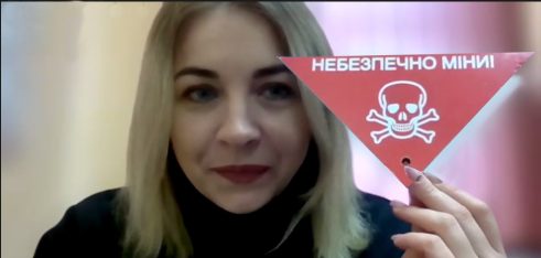 Мінна небезпека: як її уникнути, розповіли представники ДСНС на Харківщині
