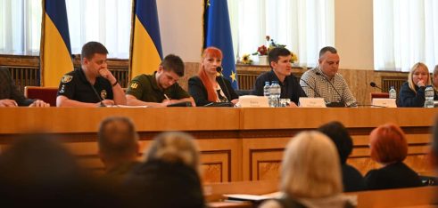 Про правову допомогу родинам зниклих безвісти захисників говорили під час зустрічі на Закарпатті