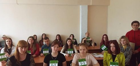 Показ документальної стрічки від Docudays UA: волонтерство в умовах війни