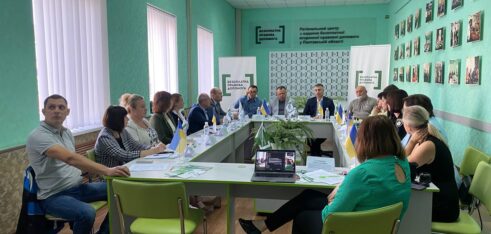 На круглому столі у Полтаві обговорили шляхи реалізації медіації та відновного правосуддя
