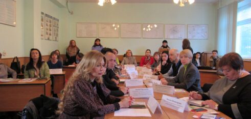 У Запоріжжі працівники системи БПД взяли участь у круглому столі «STOP! Полювання на людей!»