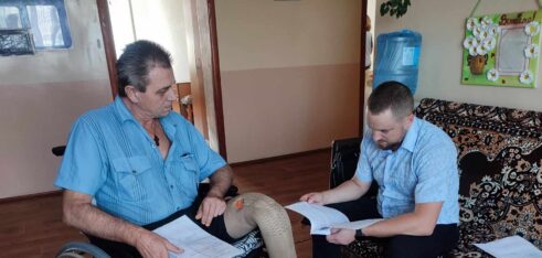 Коли клієнт не має змоги прийти до бюро, юристи йдуть до клієнта — як на Житомирщині забезпечують доступ до правничої допомоги маломобільним громадянам