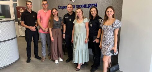 Юристи відвідали відділення поліції № 3 Луцького РУП, де нещодавно запрацювала  інформаційна системи «Custody Records»