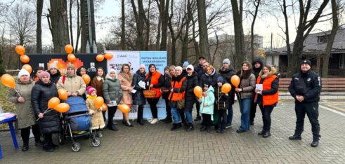 Юристи Коростенського відділу надання безоплатної правничої допомоги взяли участь у Всеукраїнській акції «16 днів проти насильства»