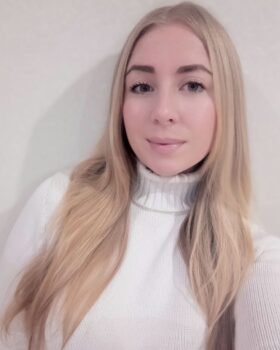 Каряка Анна Петрівна