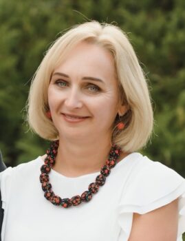 Космина Наталія Василівна